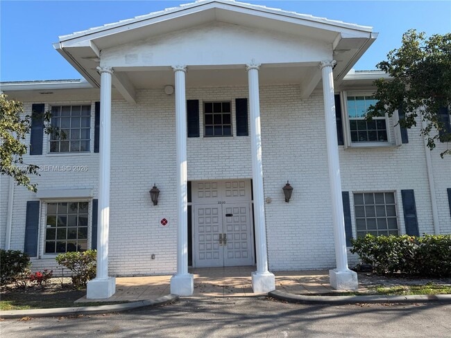 2200 NE 66th St in Fort Lauderdale, FL - Building Photo - Building Photo