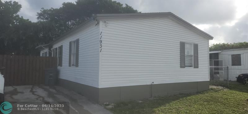 11931 Watergate Cir in Boca Raton, FL - Building Photo