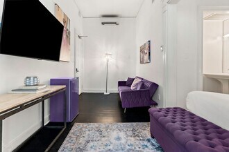 508 Chartres St, Unit SI ID1272334P in New Orleans, LA - Foto de edificio - Building Photo