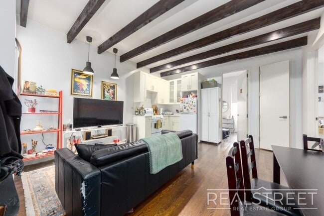 3 BED 1.5 Bath in Bed Stuy, Unit 3F
