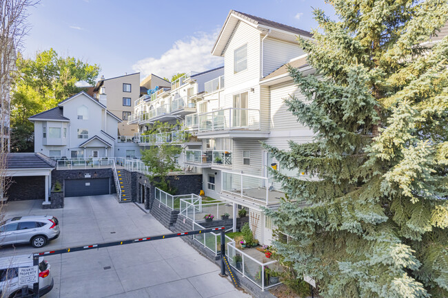 Valhalla View in Calgary, AB - Building Photo - Building Photo