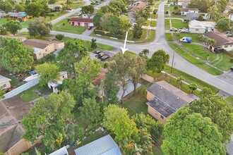 1142 NW 43rd Ter in Lauderhill, FL - Building Photo - Building Photo