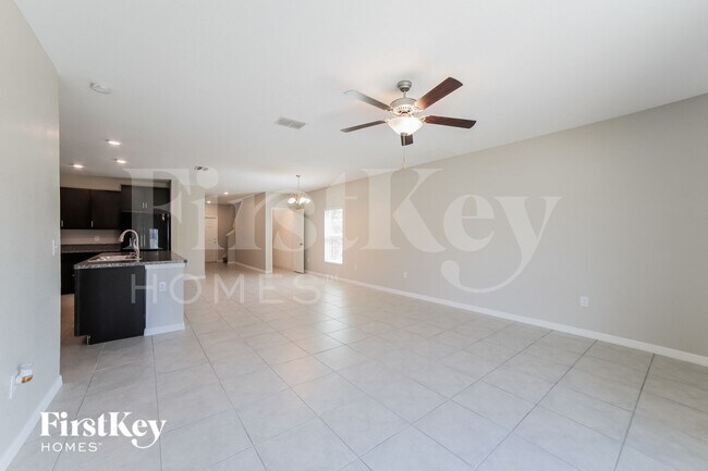 10215 Cool Waterlily Ave in Riverview, FL - Building Photo - Building Photo