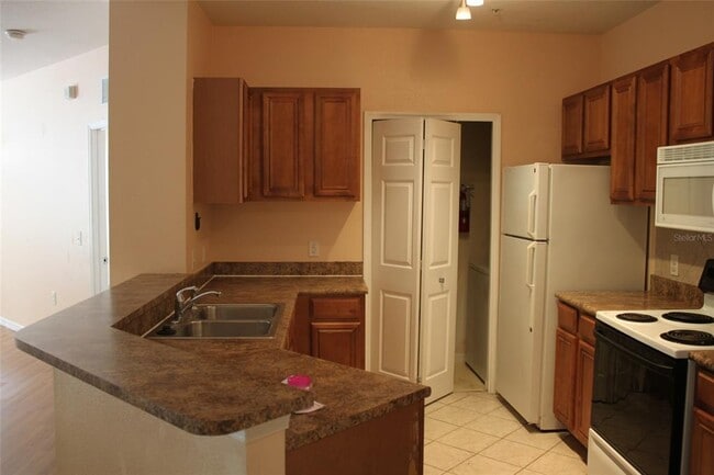 6159 Metrowest Blvd in Orlando, FL - Building Photo - Building Photo