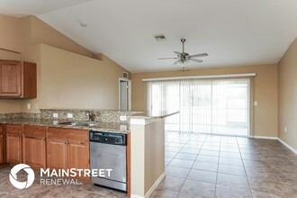 425 NE 15th Terrace in Cape Coral, FL - Building Photo - Building Photo