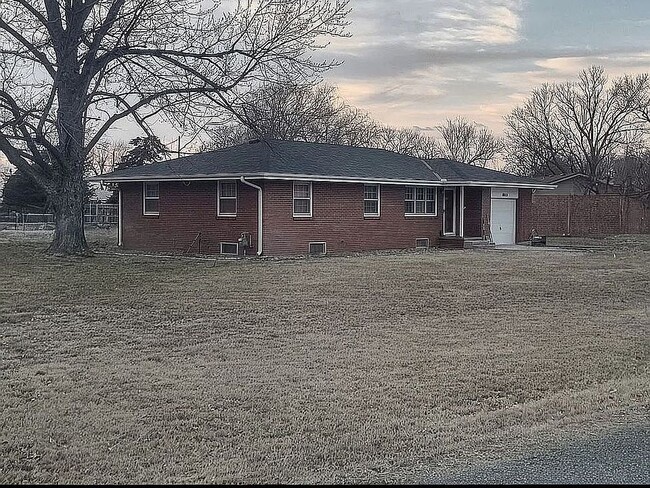 property at 1803 Wesbrook Dr