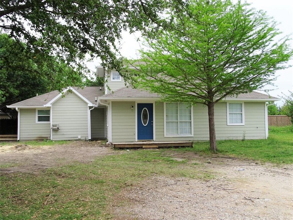 22070 Flanagan Cir in Frisco, TX - Building Photo