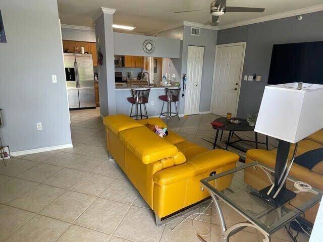 6530 Emerald Dunes Dr, Unit 303 in West Palm Beach, FL - Building Photo - Building Photo