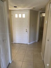 1033 Coral Club Dr in Coral Springs, FL - Building Photo - Building Photo