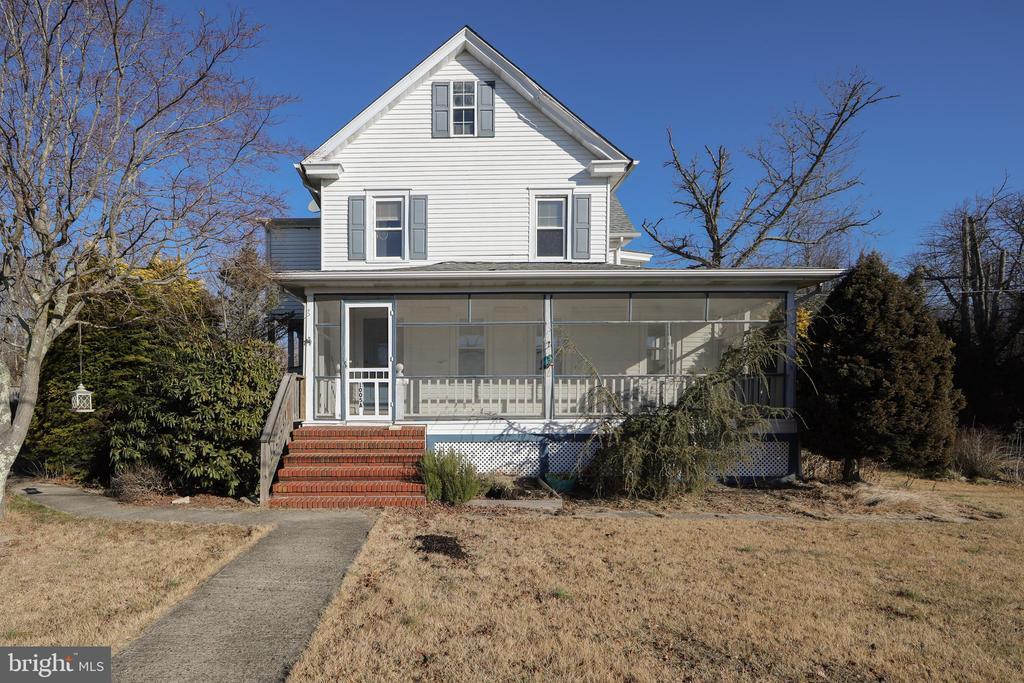 1005 Atsion Rd in Shamong, NJ - Building Photo