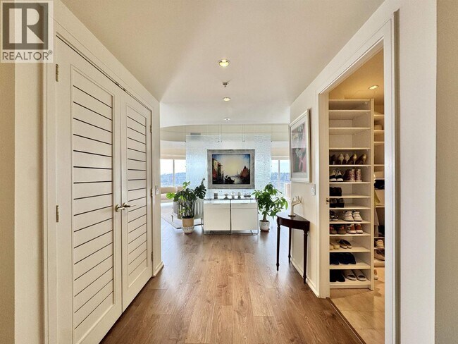 388 Drake St in Vancouver, BC - Building Photo - Building Photo