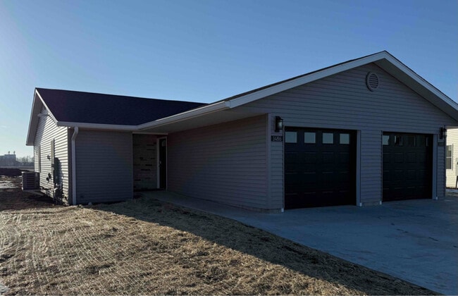 1486 Kays Ct in Mount Zion, IL - Foto de edificio - Building Photo