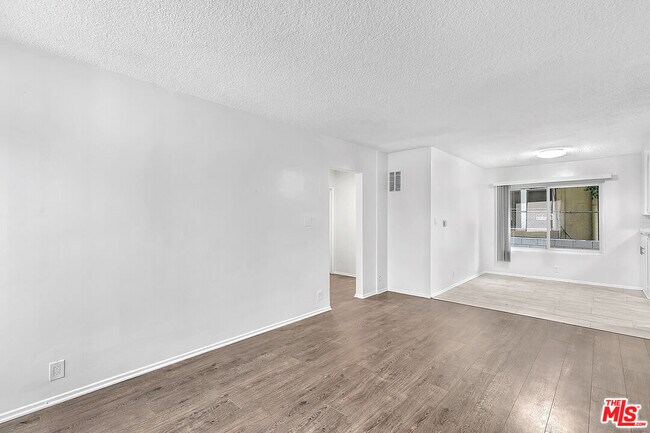 property at 739 Croft Ave