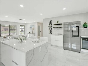 400 NW 20th St in Wilton Manors, FL - Building Photo - Building Photo