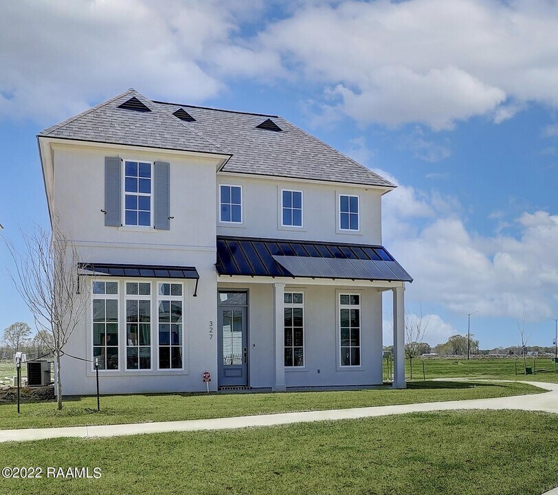 327 Bozeman Trl in Scott, LA - Building Photo