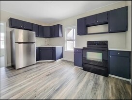 6619 33rd Ave in Kenosha, WI - Building Photo