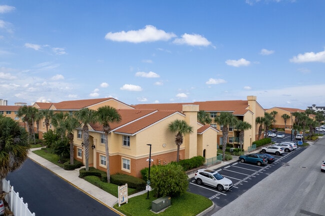 Oceans Edge Condominiums in Jacksonville Beach, FL - Building Photo - Building Photo
