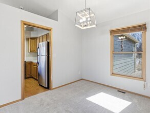 Beautiful Home with New Carpets, Fenced Yard, A/C, and Finished Basement! in Fort Collins, CO - Building Photo - Building Photo