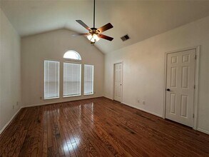 1233 Buehler Ct in Lewisville, TX - Building Photo - Building Photo