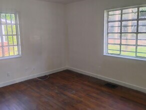 1105 W McDowell Rd in Jackson, MS - Building Photo - Building Photo