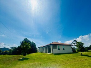 30515 Cedar Rd in Punta Gorda, FL - Building Photo - Building Photo