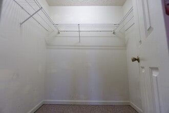 3200 John Hinkle Pl in Bloomington, IN - Building Photo - Building Photo