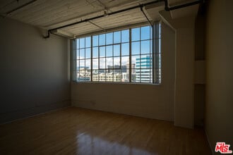 420 San Pedro St-Unit -501 in Los Angeles, CA - Building Photo - Building Photo