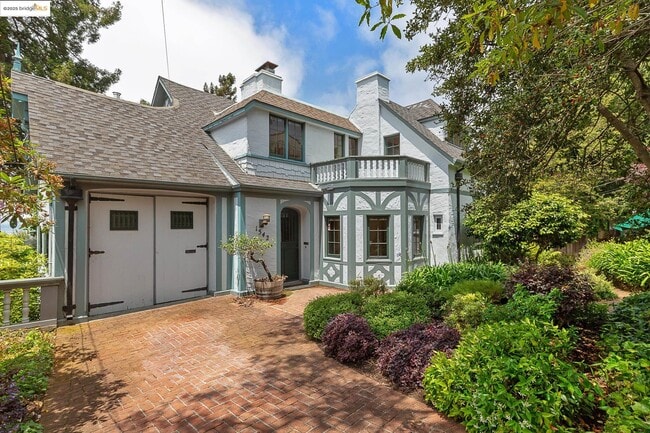 1542 Hawthorne Terrace in Berkeley, CA - Building Photo - Building Photo