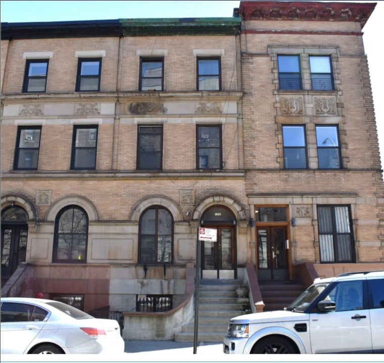 102 Edgecombe Ave in New York, NY - Building Photo