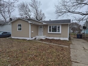 2710 Eaton Pl in Flint, MI - Building Photo - Building Photo