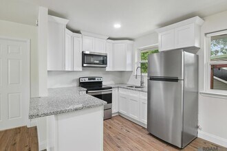 210 Centerville St NE, Unit 1 in Denham Springs, LA - Building Photo - Building Photo