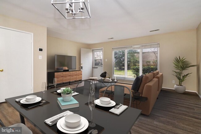 1728 Westwind Way in McLean, VA - Building Photo - Building Photo