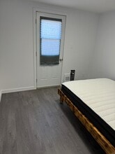 4827 Saint-Urbain Rue in Montréal, QC - Building Photo - Building Photo