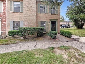 4012 Belle Park Dr in Houston, TX - Building Photo - Building Photo