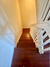 2088 NE 167th St in North Miami Beach, FL - Building Photo - Building Photo