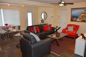 1217 NE 16th Ave-Unit -2 in Fort Lauderdale, FL - Building Photo - Building Photo