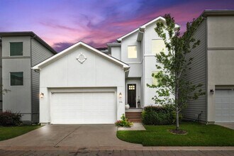 406 Yale Oaks Ln in Houston, TX - Building Photo - Building Photo