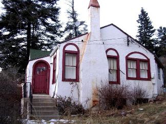 8370 W US Hwy 24 in Cascade, CO - Foto de edificio - Building Photo