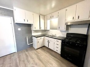 1120 Elm Ave in Waco, TX - Foto de edificio - Building Photo