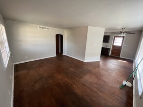 2015 Van Buren St in Gary, IN - Building Photo - Building Photo