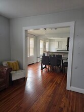 175 Wilson St, Unit #1 in Bridgeport, CT - Foto de edificio - Building Photo