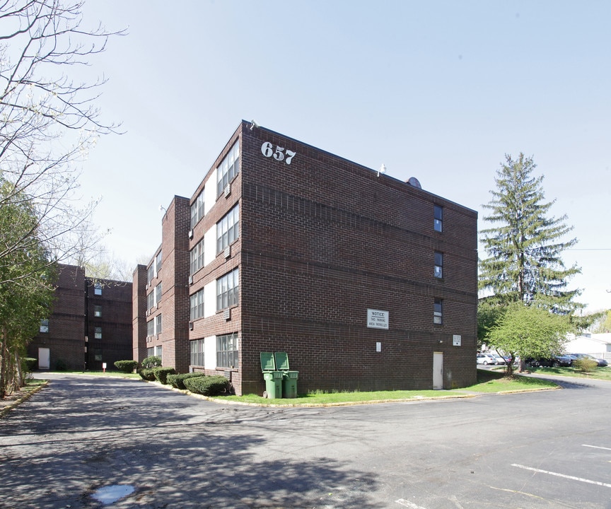 Meriden East Apartments in Meriden, CT - Building Photo