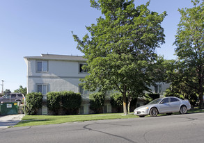 Roberta Linn Apartments