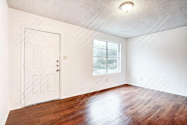 728 Old Martindale Rd in San Marcos, TX - Building Photo - Building Photo