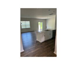 1215 37th Ave Lane NE in Hickory, NC - Building Photo - Building Photo