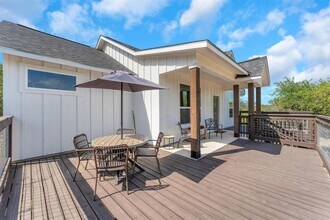 1089 Hidden Hills Dr in Dripping Springs, TX - Building Photo - Building Photo