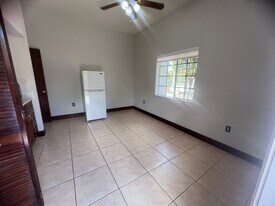 21731 SW 127th Ct in Miami, FL - Building Photo