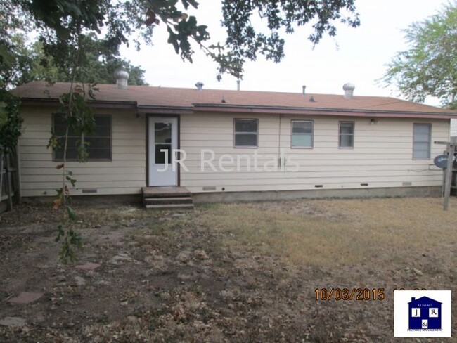 2704 Live Oak Dr in Copperas Cove, TX - Building Photo - Building Photo