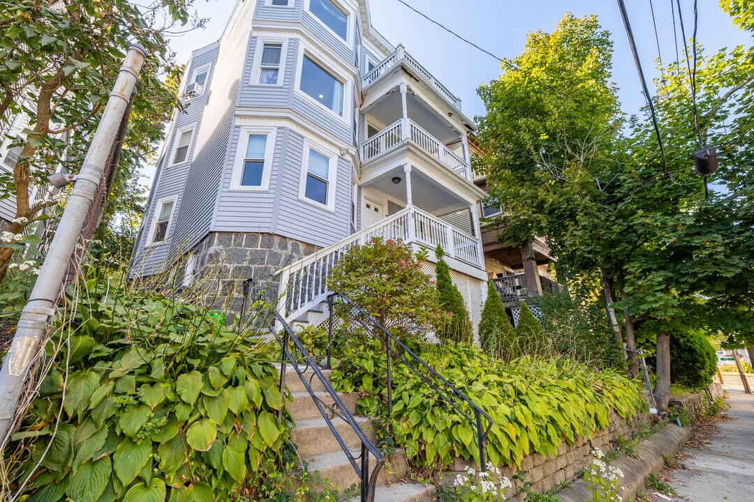 11 Juliette St in Boston, MA - Building Photo