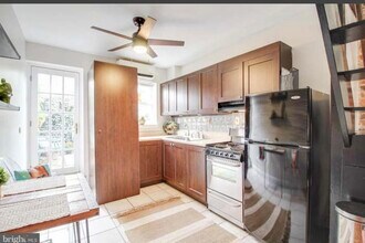 402 S Dallas St in Baltimore, MD - Foto de edificio - Building Photo